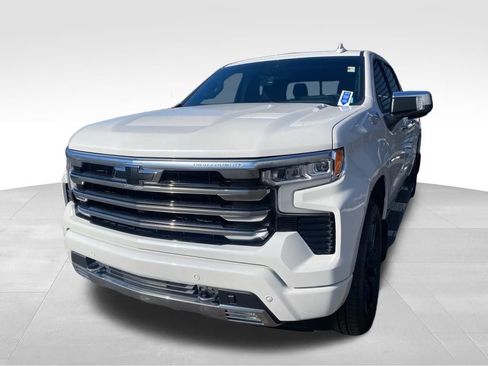 Used 2023 Chevrolet Silverado 1500 High Country w/ High Country Premium Package image 5