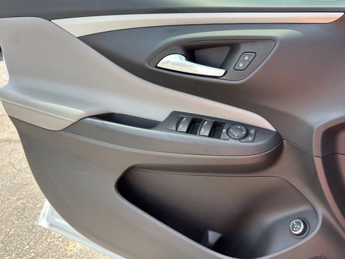 Used 2024 Buick Envista Avenir FWD image 23