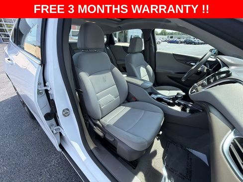 Used 2021 Chevrolet Malibu LT FWD image 21