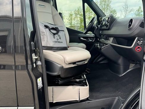 Used 2022 Mercedes-Benz Sprinter 3500 image 79