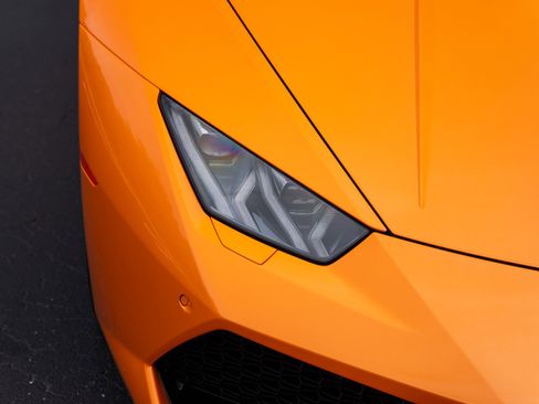 Used 2016 Lamborghini Huracan LP 610-4 AWD/4WD image 12