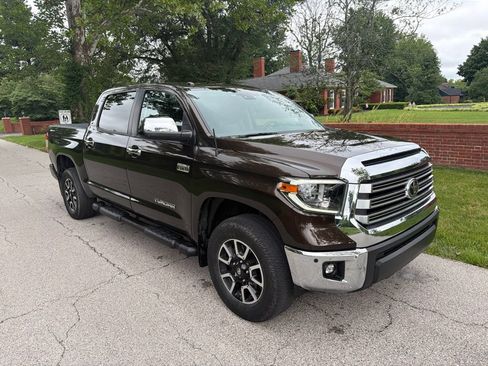 Used 2018 Toyota Tundra Limited w/ Limited Premium Package AWD/4WD image 3