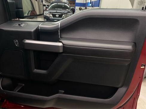 Used 2019 Ford F150 XLT w/ Equipment Group 302A Luxury AWD/4WD image 26
