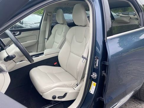 Used 2023 Volvo XC60 T8 Plus w/ Protection Package Premier AWD/4WD image 12
