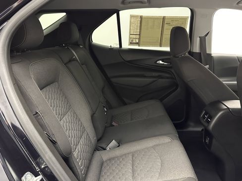 Used 2021 Chevrolet Equinox LT image 31