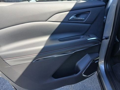 New 2026 Chevrolet Traverse Z71 w/ Enhanced Driving Package image 29