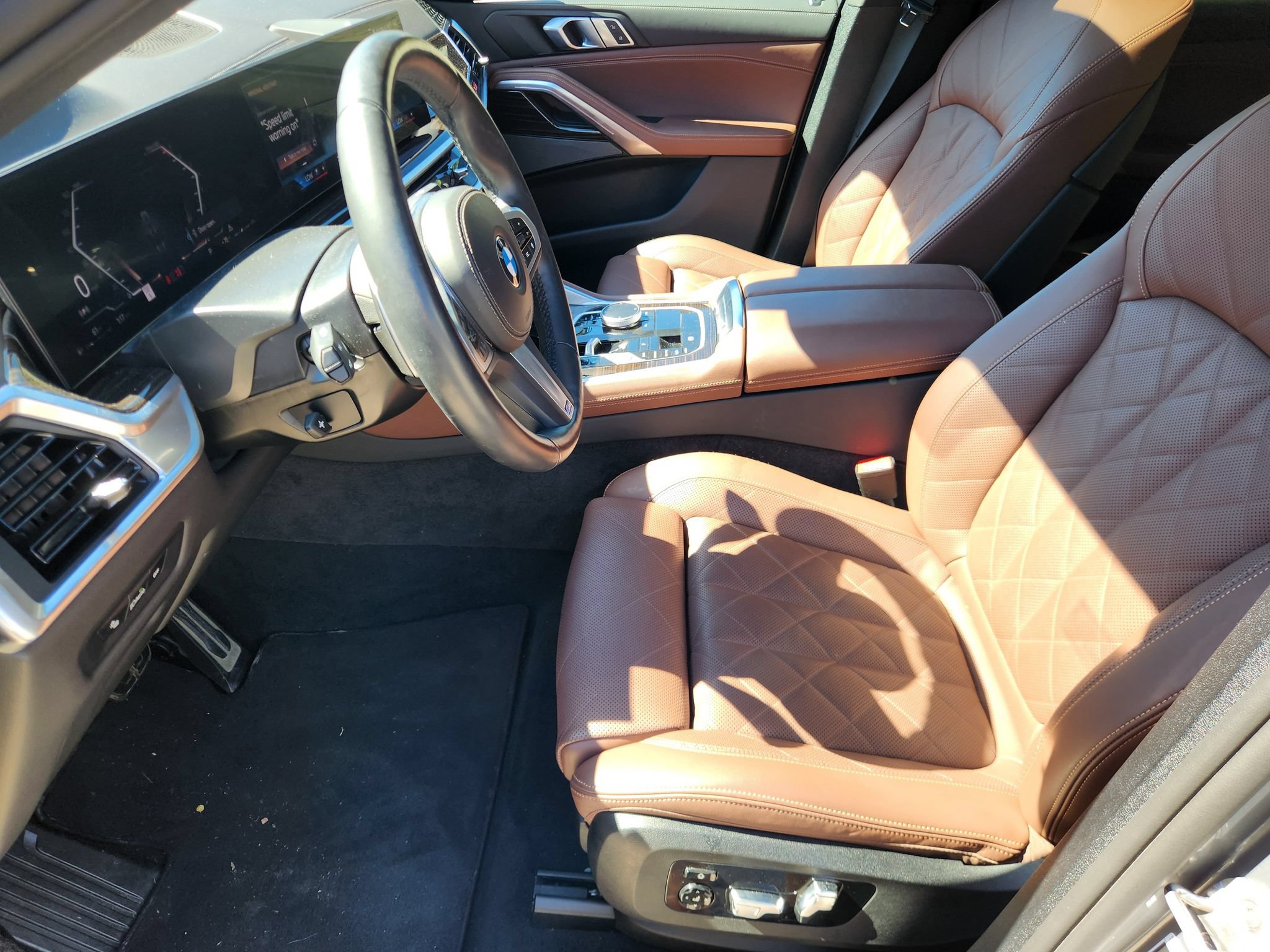 Used 2026 BMW X6 xDrive40i w/ Climate Comfort Package AWD/4WD image 9
