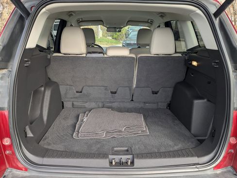 Used 2019 Ford Escape SEL image 32