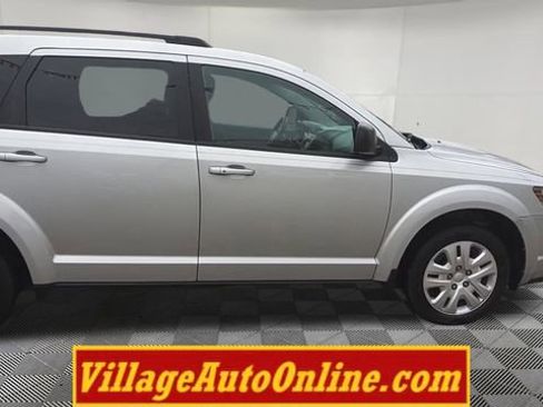 Used 2014 Dodge Journey SE w/ Flexible Seating Group FWD image 9