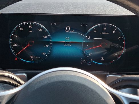 Used 2022 Mercedes-Benz GLB 250 4MATIC image 20