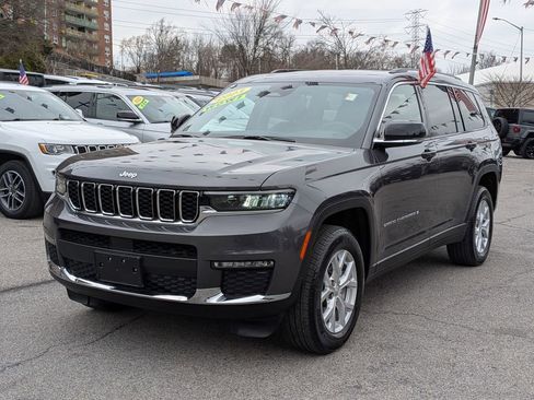 Used 2023 Jeep Grand Cherokee L Limited image 1