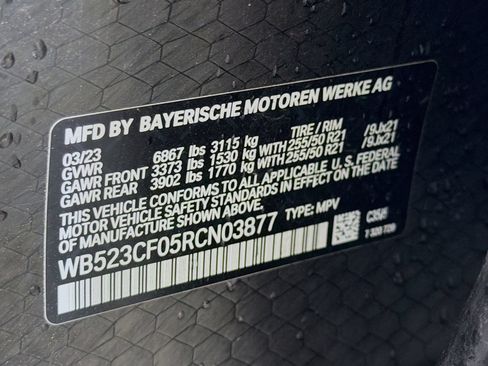 Used 2024 BMW iX xDrive50 w/ Premium Package AWD/4WD image 37