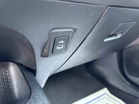 Used 2025 Toyota Corolla LE FWD image 32