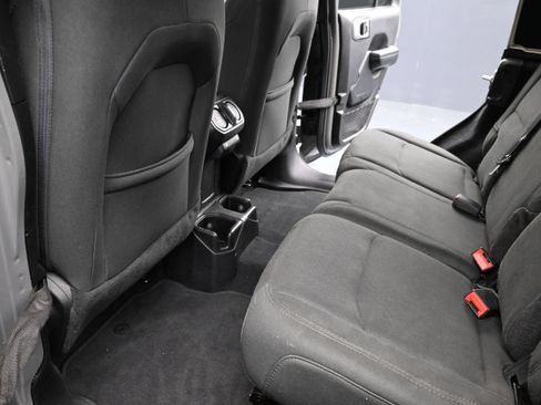Used 2019 Jeep Wrangler Unlimited Sport AWD/4WD image 12