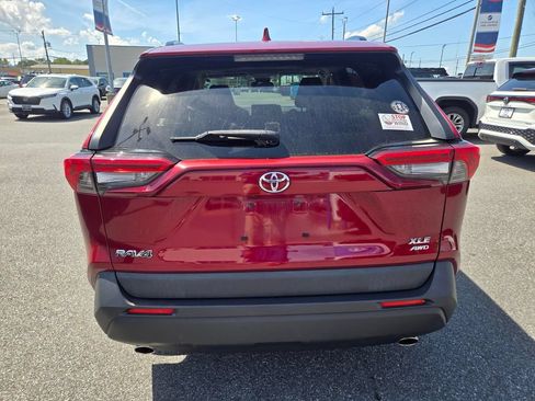 Used 2019 Toyota RAV4 XLE w/ Convenience Package AWD/4WD image 6