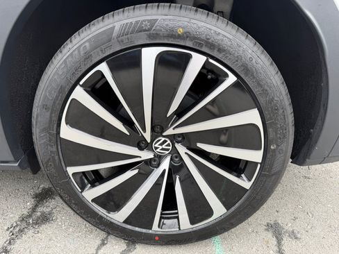 Used 2023 Volkswagen ID.4 Pro S Plus AWD/4WD image 53
