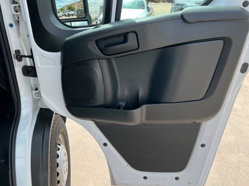 Used 2025 RAM ProMaster 2500 w/ Convenience Group FWD image 22