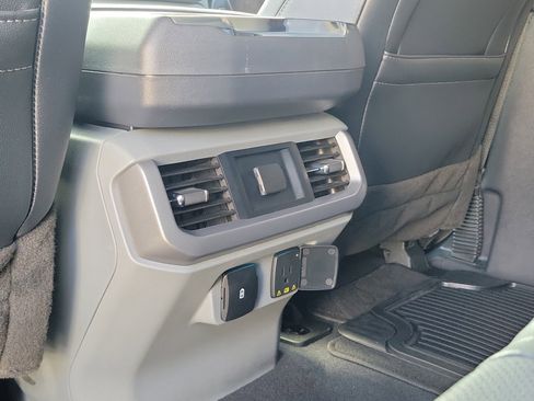 Used 2023 Ford F150 Lariat image 14