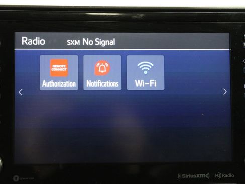 Used 2022 Toyota Highlander XLE image 27