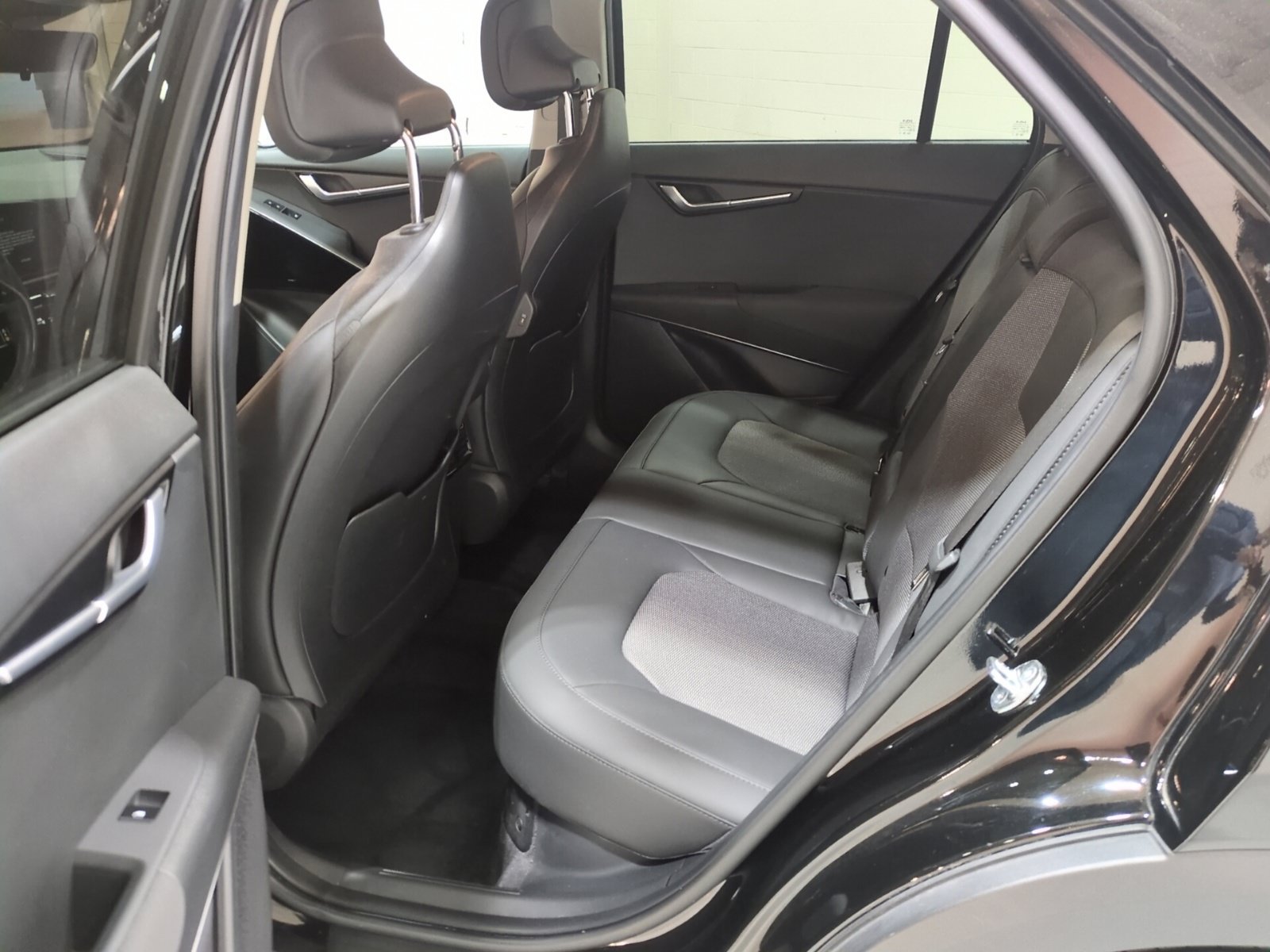 Certified 2024 Kia Niro EX FWD image 13