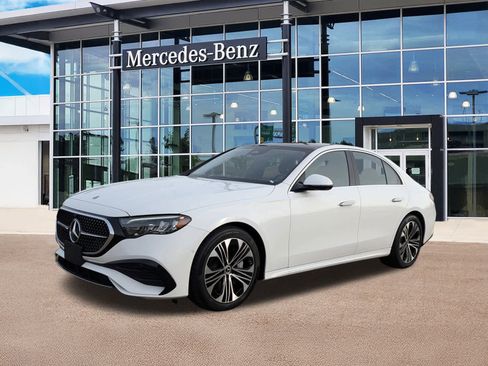 Used 2025 Mercedes-Benz E 450 4MATIC Sedan image 1