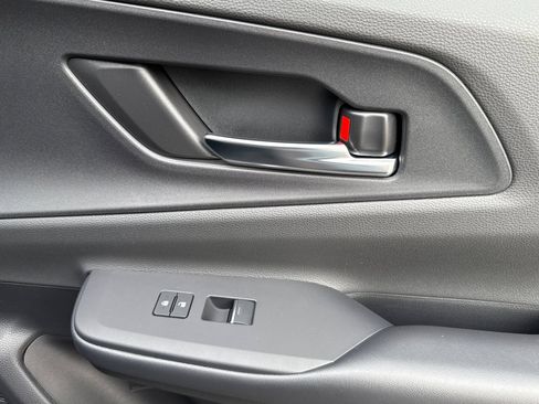 New 2026 Toyota Prius Plug-In Hybrid FWD image 18
