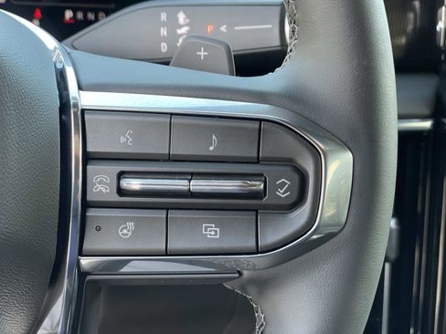 New 2026 GMC Yukon XL Elevation image 12