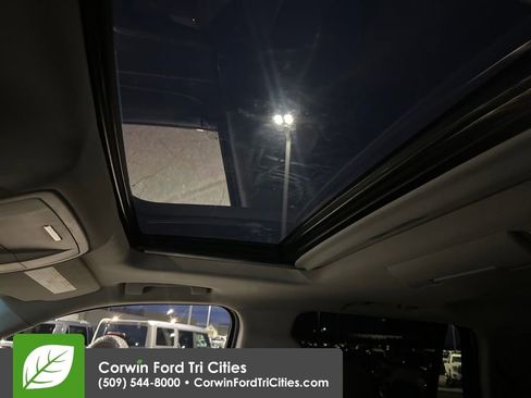 Used 2016 GMC Yukon SLT w/ Open Road Package image 3