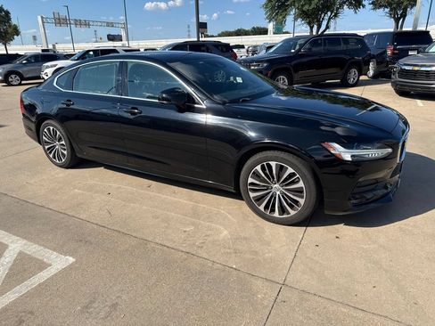 Used 2020 Volvo S90 T6 Momentum AWD/4WD image 3