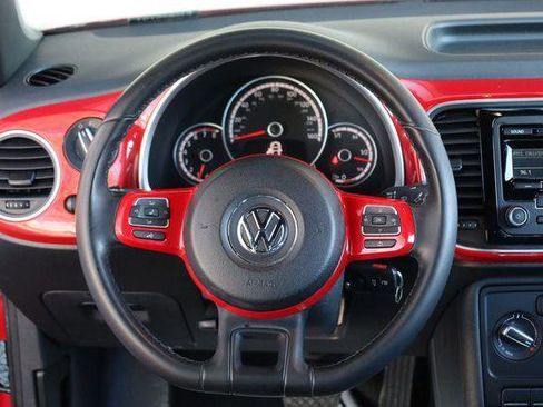 Used 2014 Volkswagen Beetle 1.8T FWD image 24