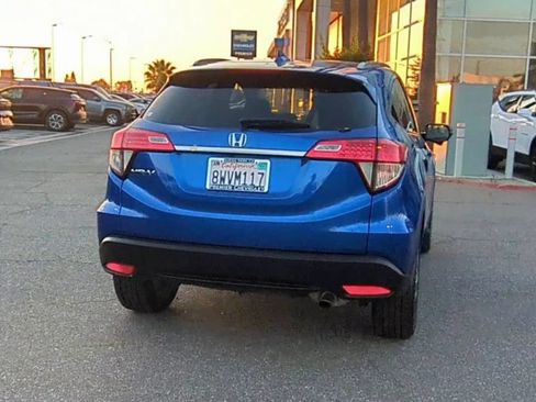 Used 2021 Honda HR-V EX image 7