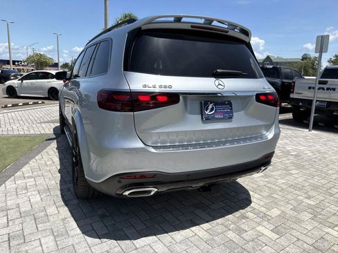 New 2026 Mercedes-Benz GLS 580 4MATIC image 9
