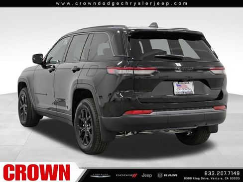 New 2026 Jeep Grand Cherokee Altitude RWD image 7