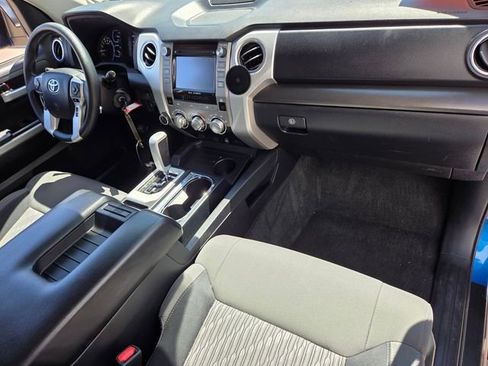 Used 2018 Toyota Tundra SR5 w/ SR5 Upgrade Package image 16