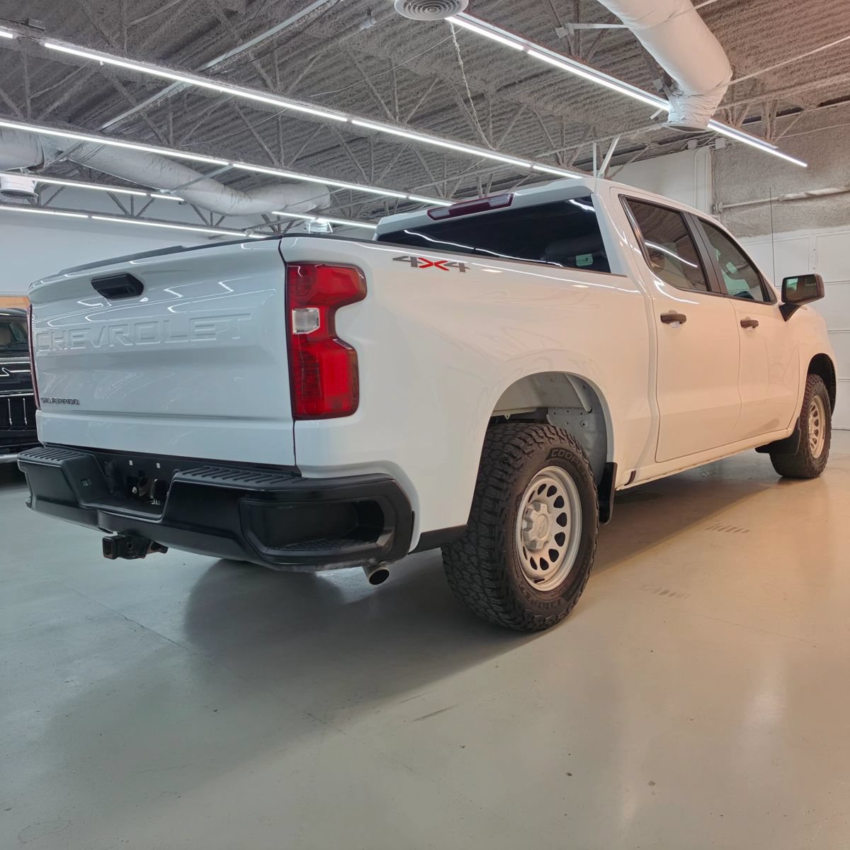 Used 2022 Chevrolet Silverado 1500 W/T w/ WT Value Package AWD/4WD image 13