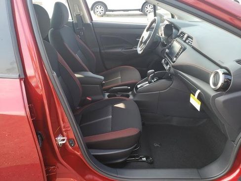 New 2025 Nissan Versa SR w/ Trunk Package image 18