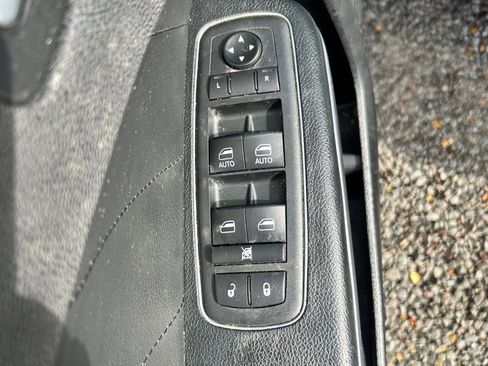 Used 2018 Dodge Charger SXT Plus w/ Beats Audio Group image 6