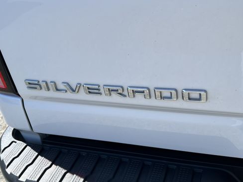 Used 2024 Chevrolet Silverado 3500 LTZ w/ LTZ Convenience Package AWD/4WD image 9