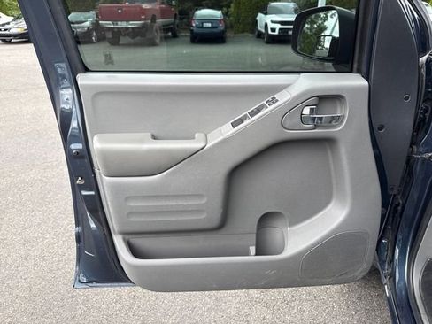 Used 2016 Nissan Frontier SV AWD/4WD image 22