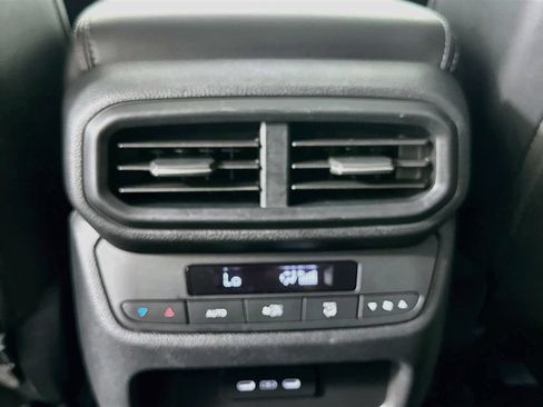 Certified 2024 Honda Pilot Touring image 26