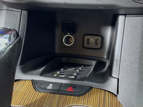 Used 2019 GMC Acadia SLE w/ LPO, Floor Liner Package FWD image 35