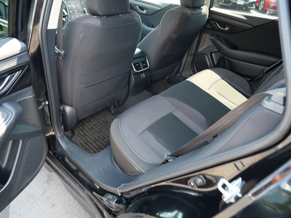 Used 2023 Subaru Outback Premium AWD/4WD image 18