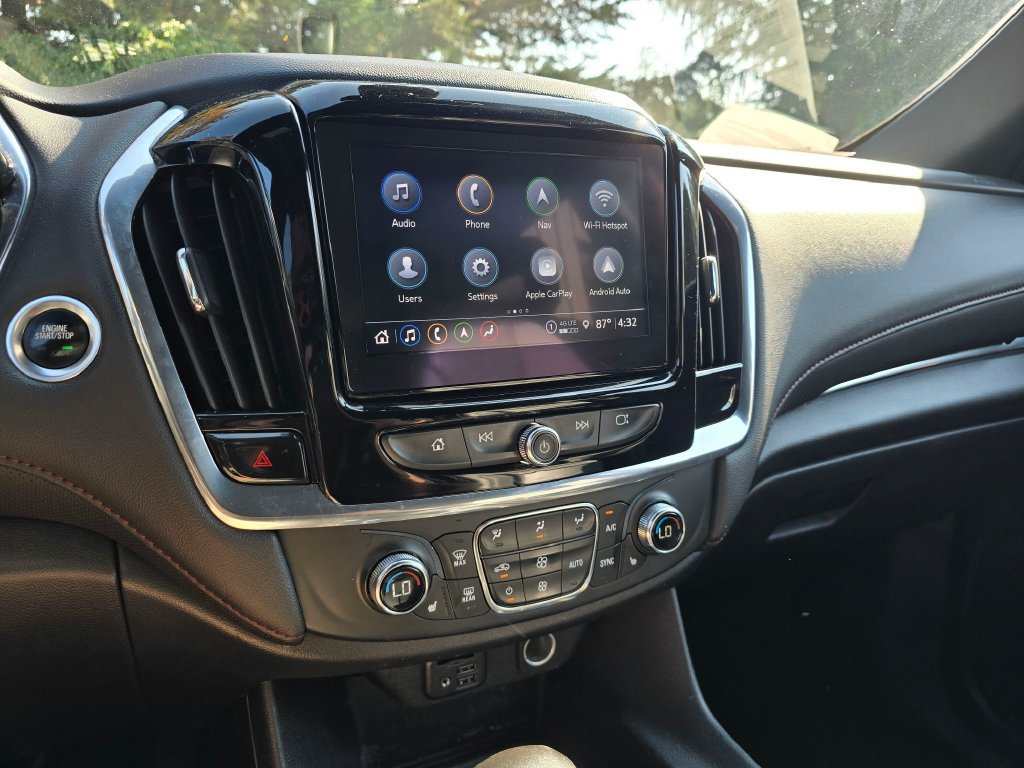 Used 2022 Chevrolet Traverse RS AWD/4WD image 19