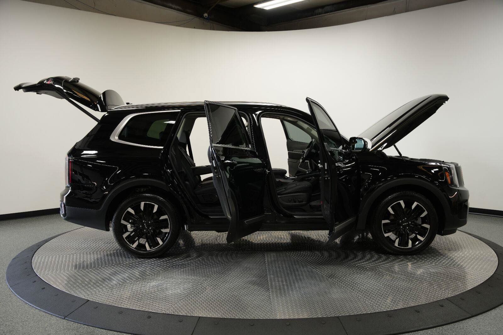 Used 2025 Kia Telluride SX AWD/4WD image 11