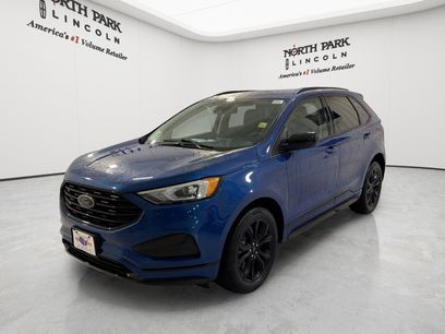 Used 2022 Ford Edge SE w/ Black Appearance Package