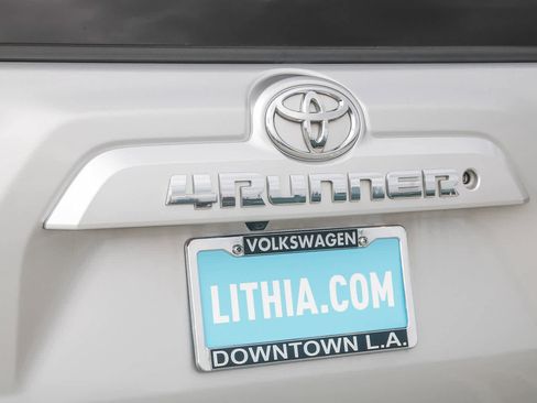 Used 2020 Toyota 4Runner SR5 image 11