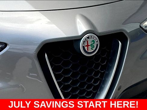 Used 2018 Alfa Romeo Stelvio Ti AWD/4WD image 39