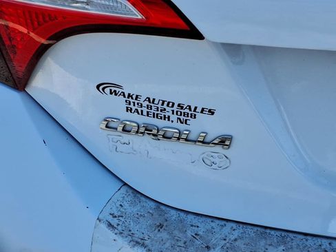 Used 2016 Toyota Corolla LE image 5