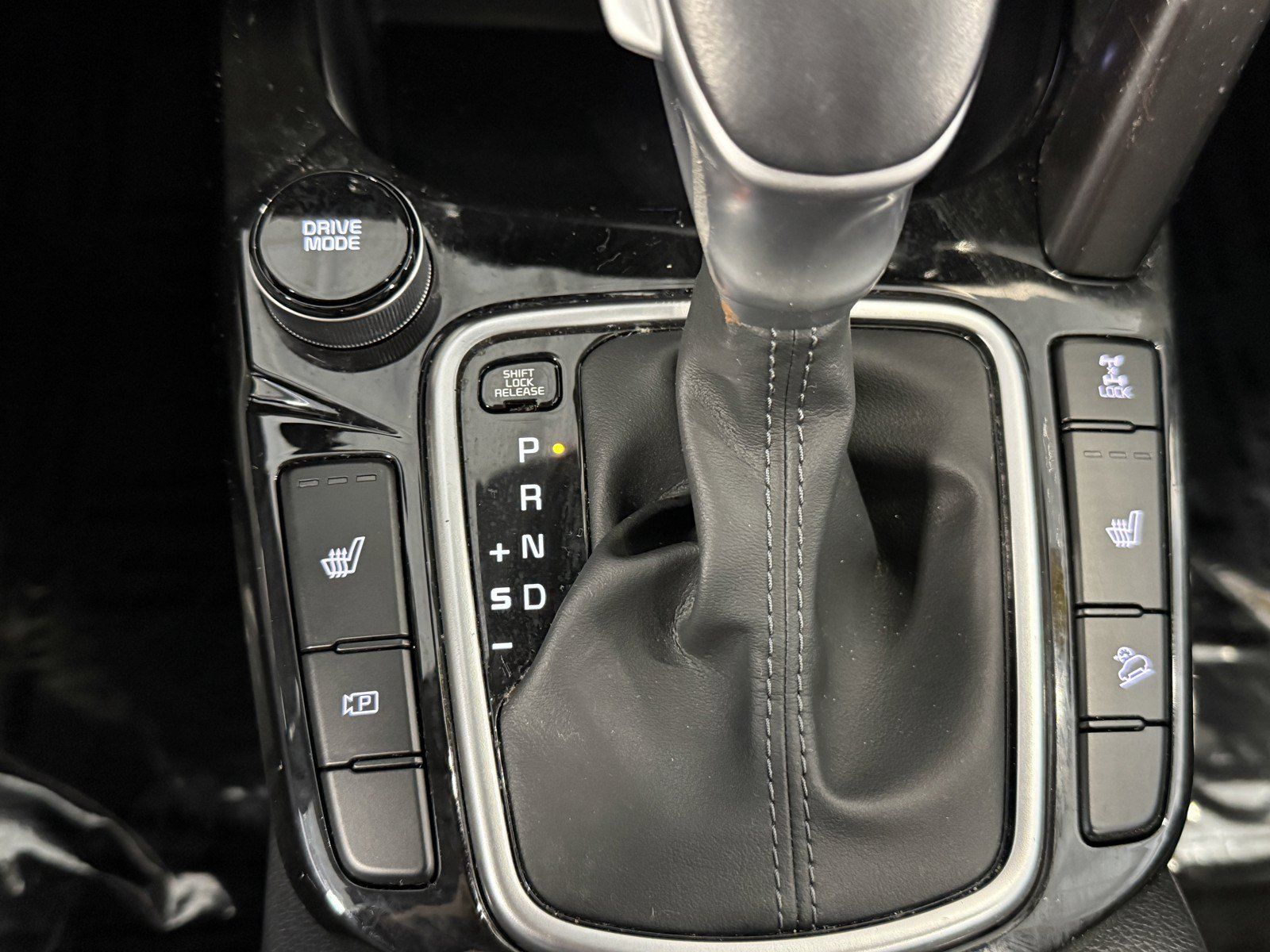 Used 2024 Kia Seltos SX AWD/4WD image 16