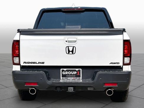 Used 2022 Honda Ridgeline Black Edition image 5
